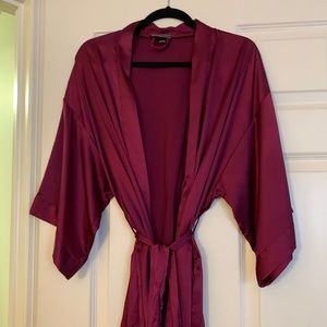 Victoria’s Secret Maroon Robe Size M